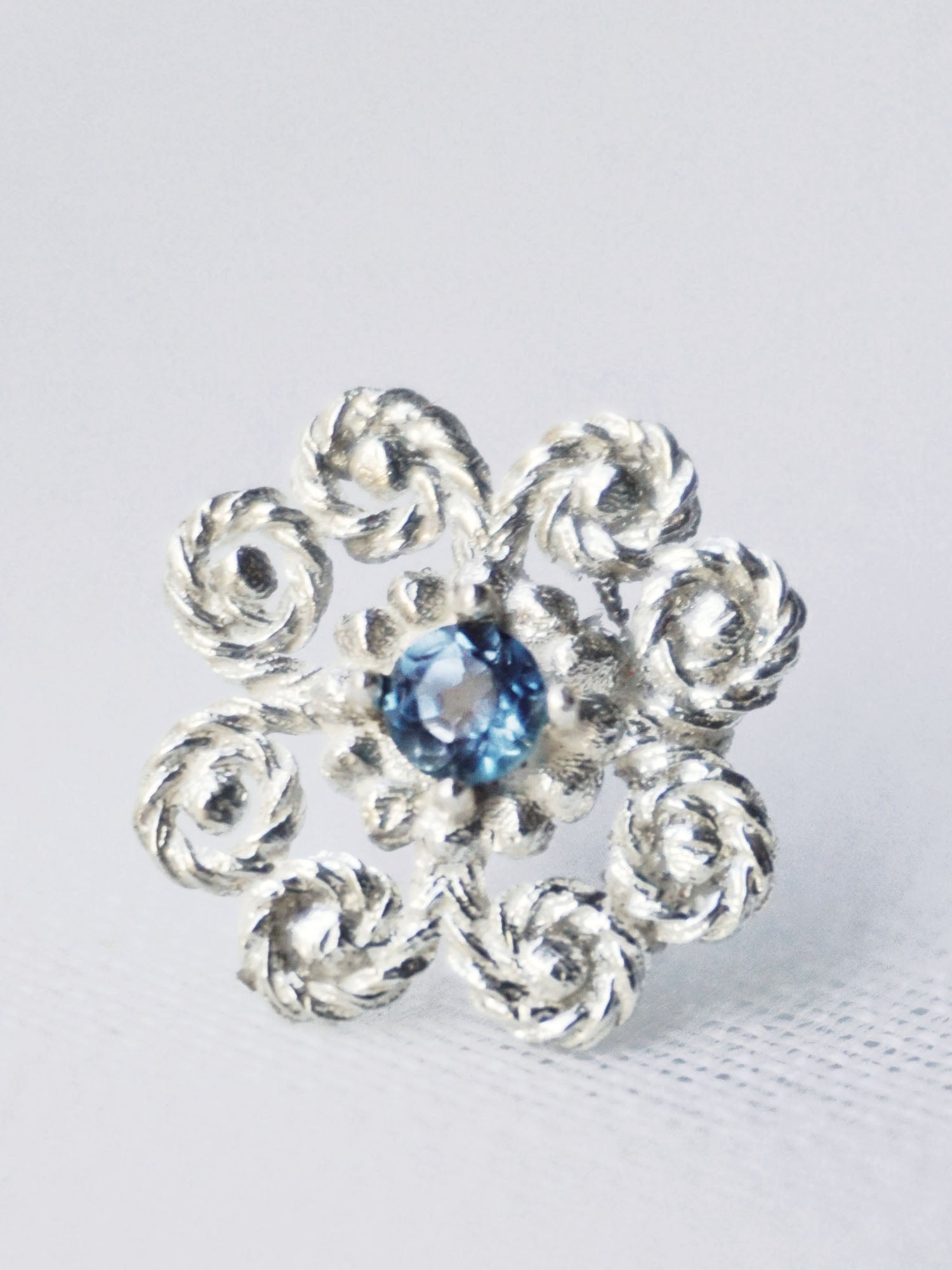 Livia Studs