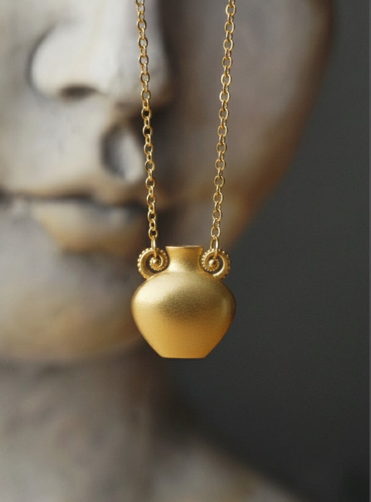 Eudora Pendant